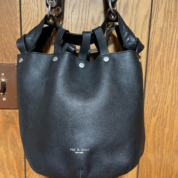 Rag & bone"Studded Pebbled Leather Bucket Bag Black - Picture 9 of 16